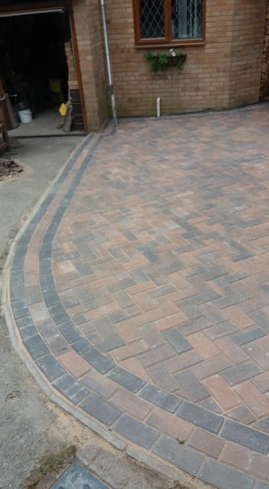 Slabwork & Fencing in Wroughton